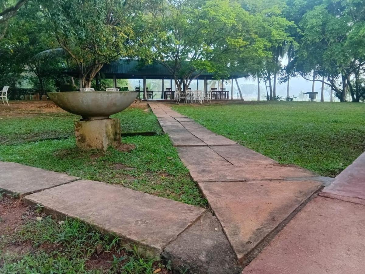 Rajarata Family Resort Anuradhapura Exterior photo